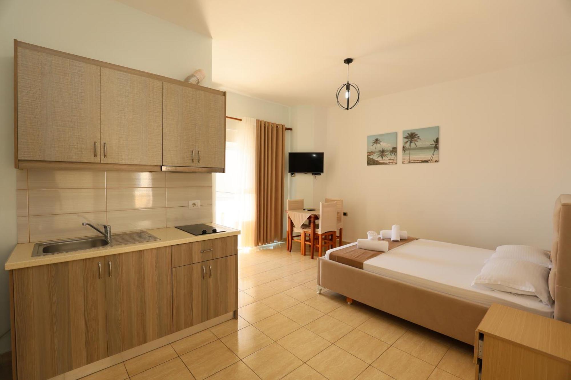 Michelle Apartments Ksamil Eksteriør bilde