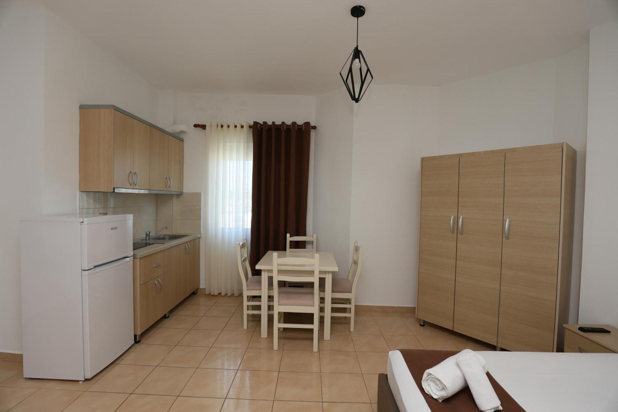 Michelle Apartments Ksamil Eksteriør bilde