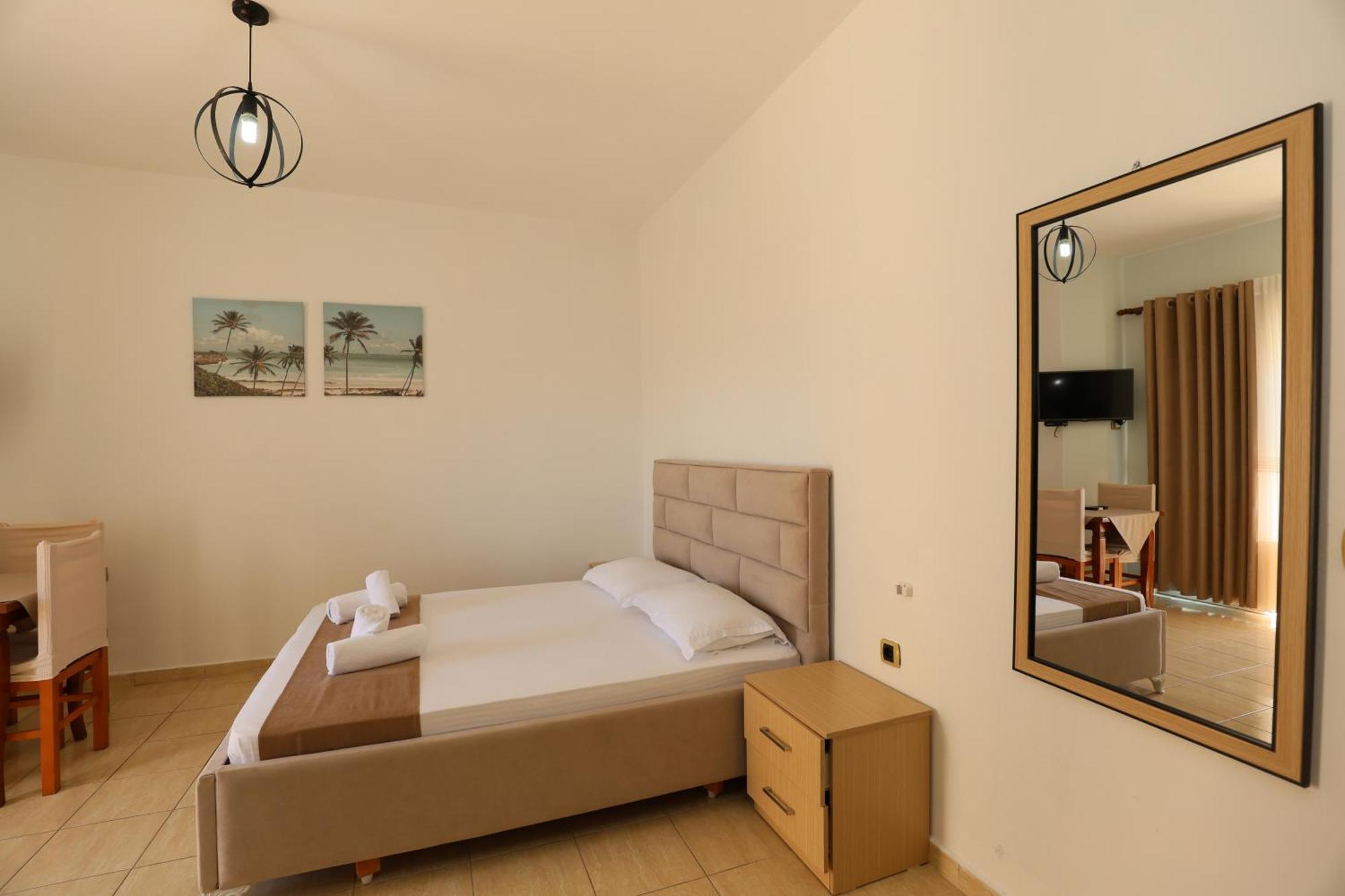 Michelle Apartments Ksamil Eksteriør bilde