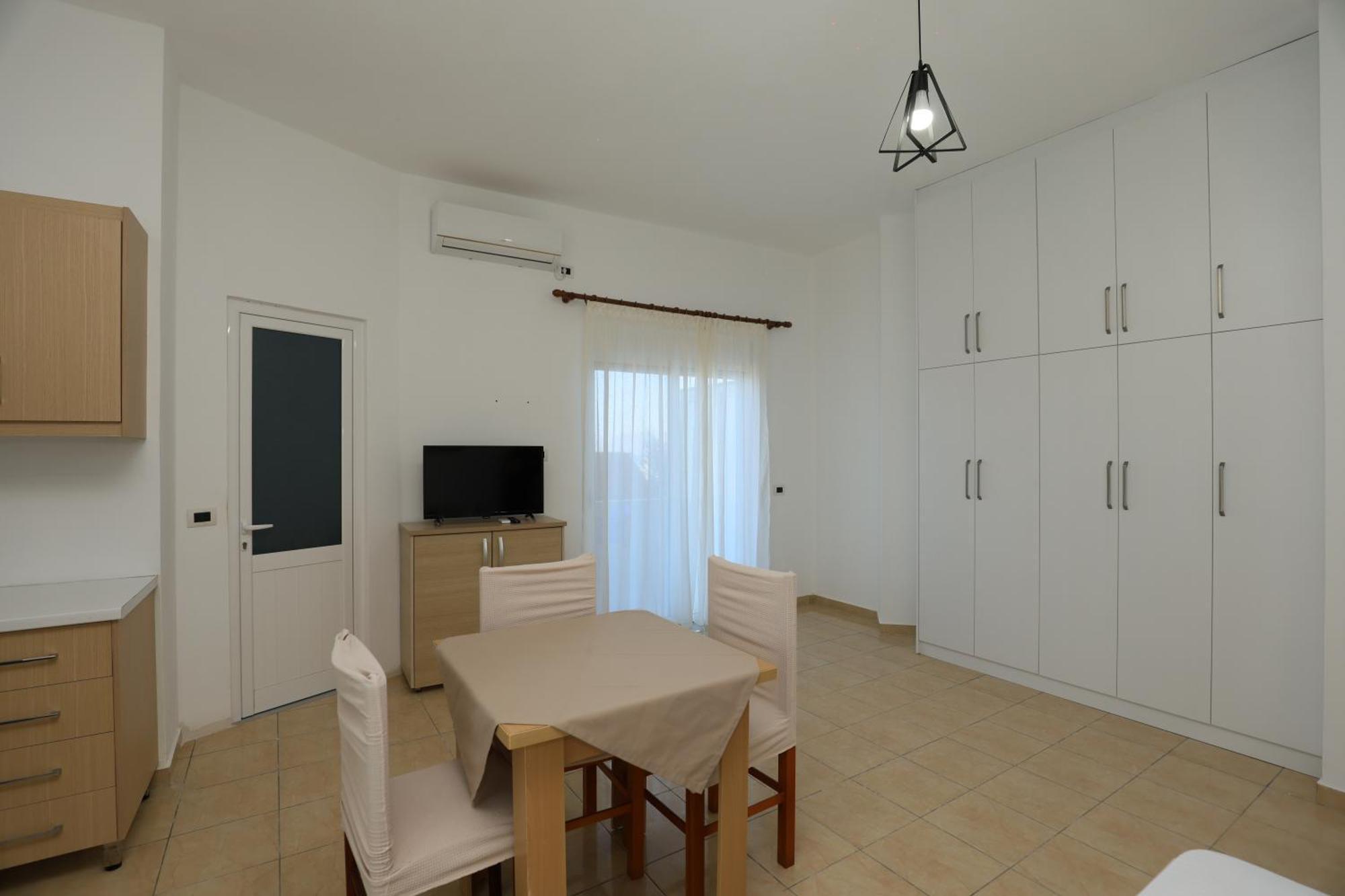 Michelle Apartments Ksamil Eksteriør bilde