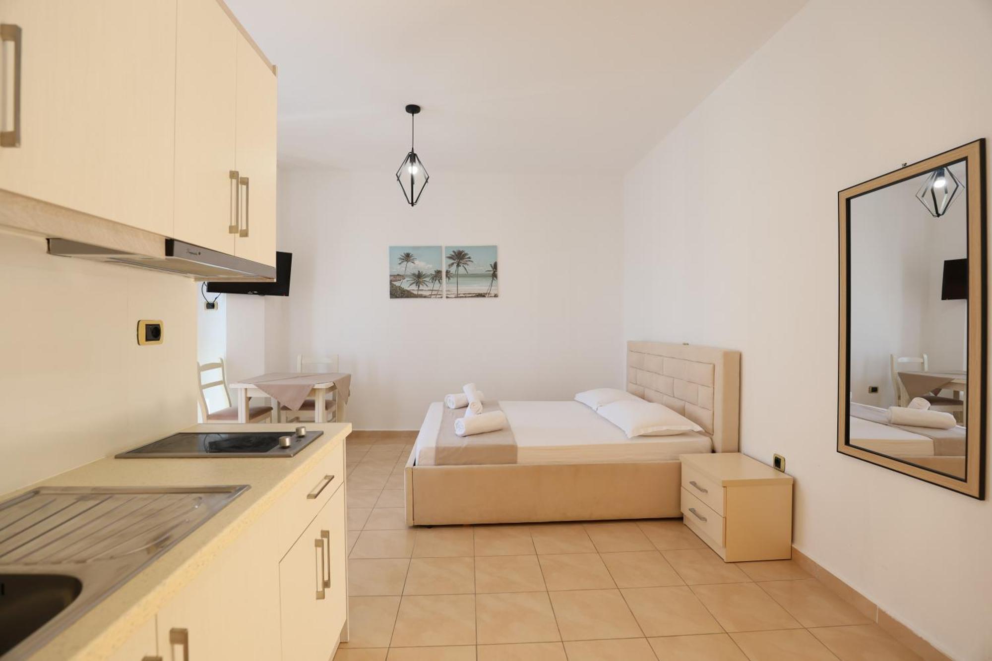 Michelle Apartments Ksamil Eksteriør bilde